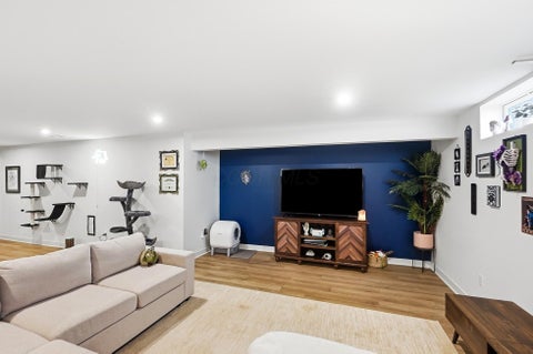 Tiny photo for 1302 Blueberry, Grove City, OH 43123 (MLS # 226025768)