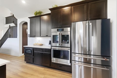Tiny photo for 1302 Blueberry, Grove City, OH 43123 (MLS # 226025768)