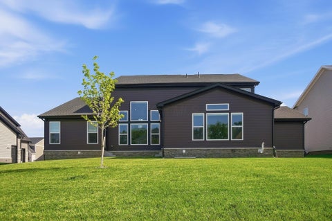 Tiny photo for 1302 Blueberry, Grove City, OH 43123 (MLS # 226025768)