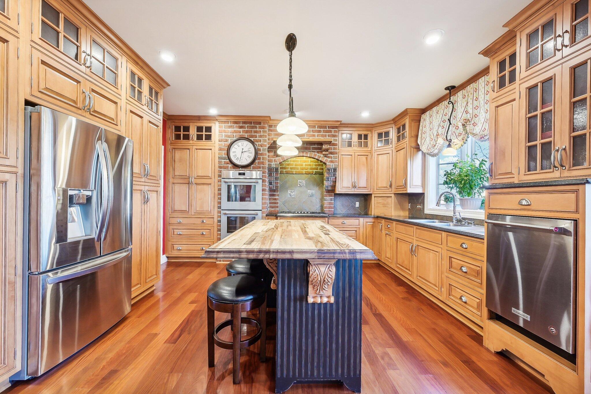 1424 Greenbrier Drive, Mount Vernon, Ohio image 5