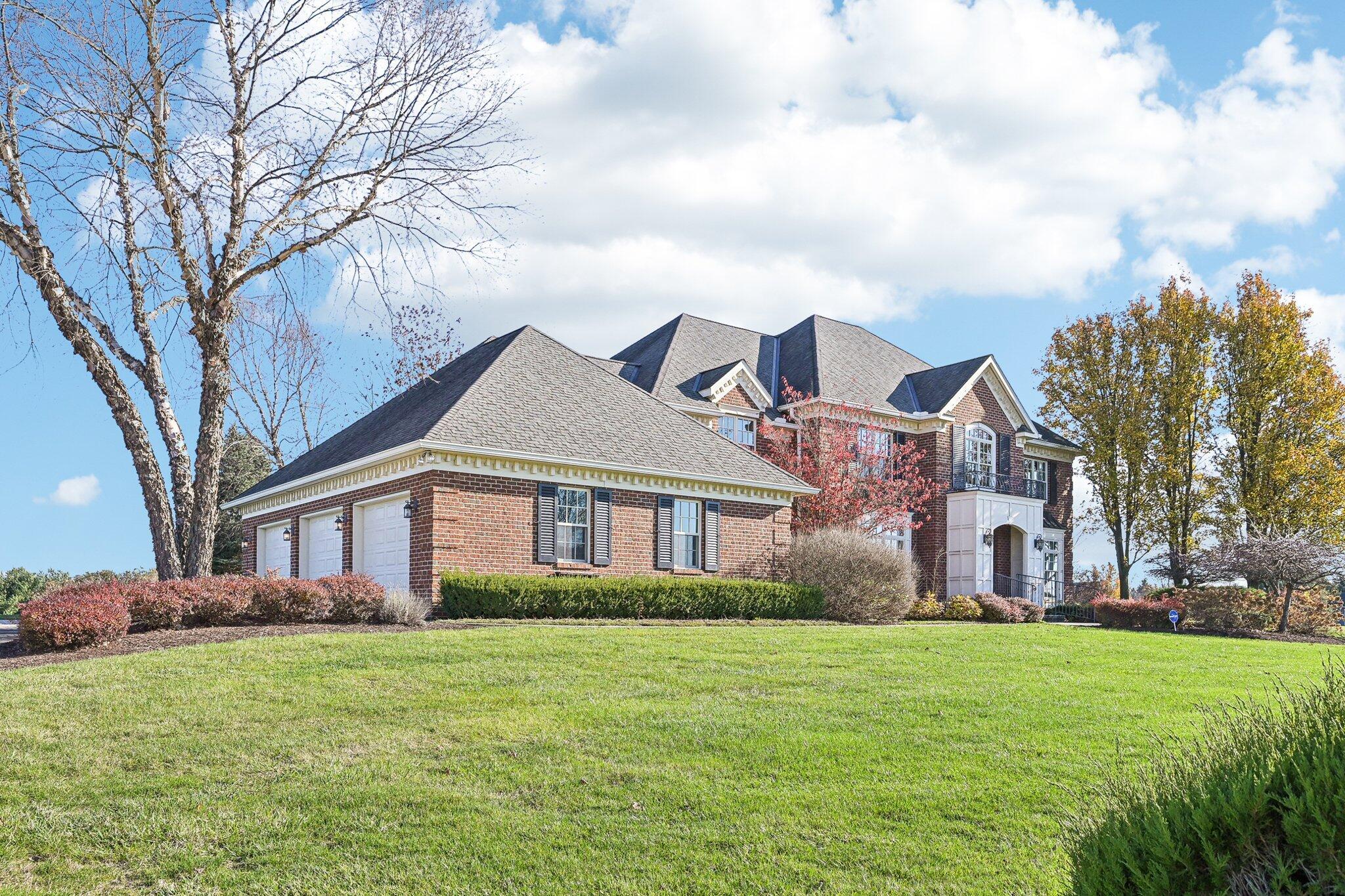 1424 Greenbrier Drive, Mount Vernon, Ohio image 2