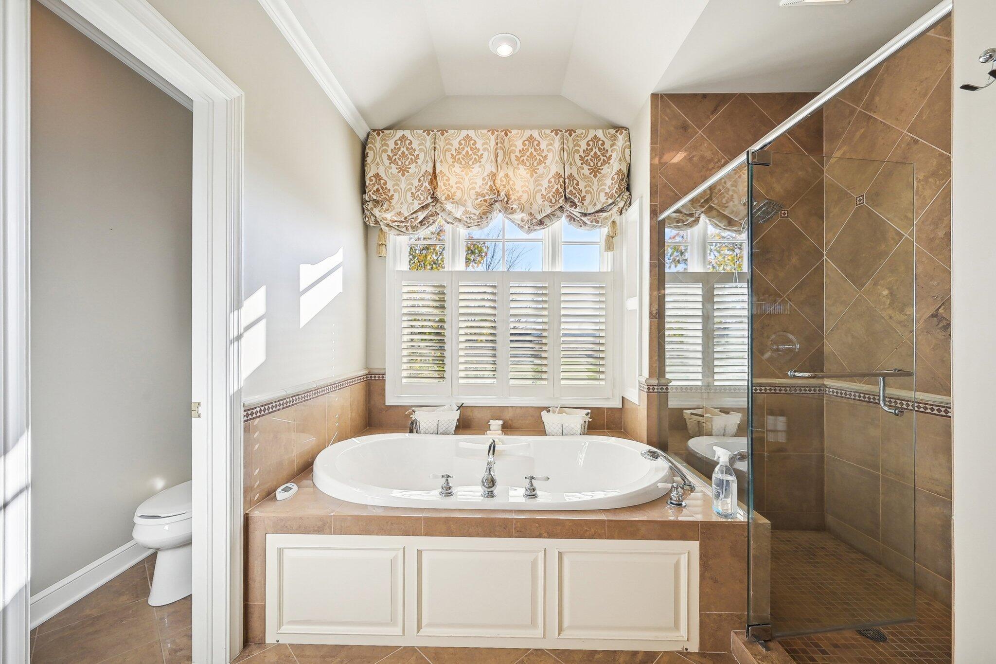1424 Greenbrier Drive, Mount Vernon, Ohio image 37