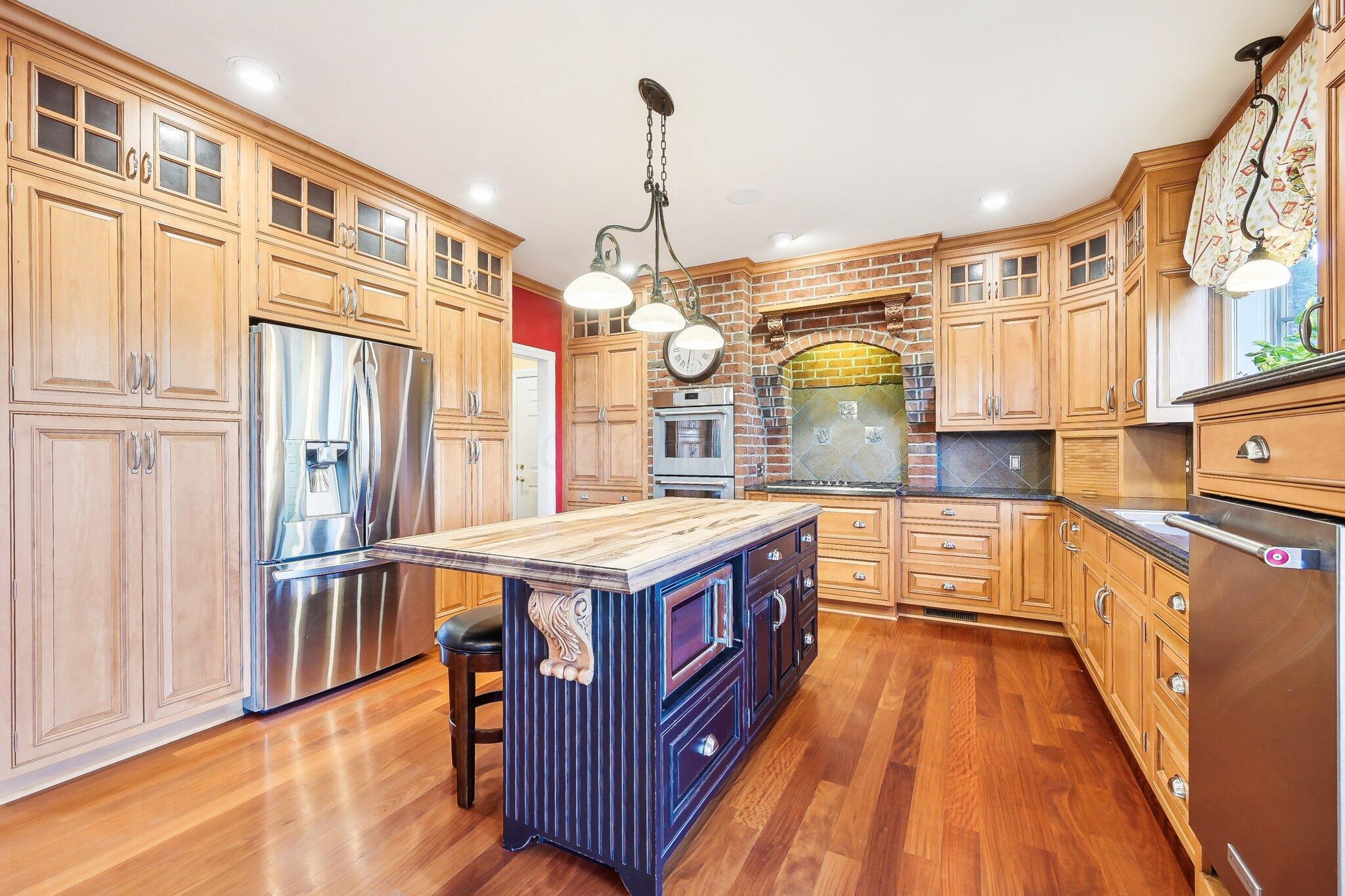 1424 Greenbrier Drive, Mount Vernon, Ohio image 4