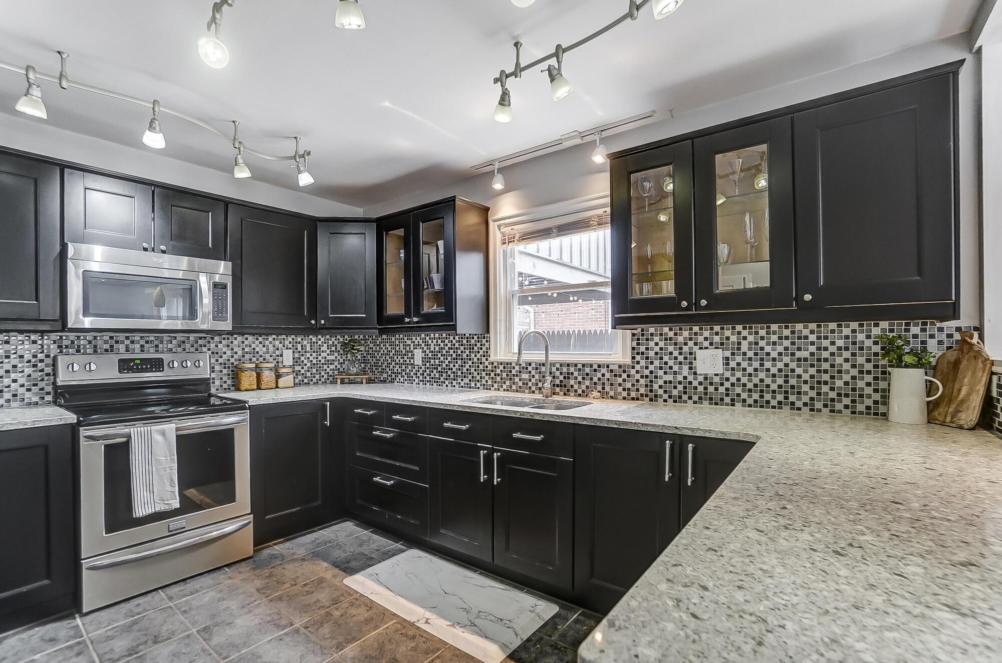 351 N Broadmoor Boulevard, Springfield, Ohio image 18