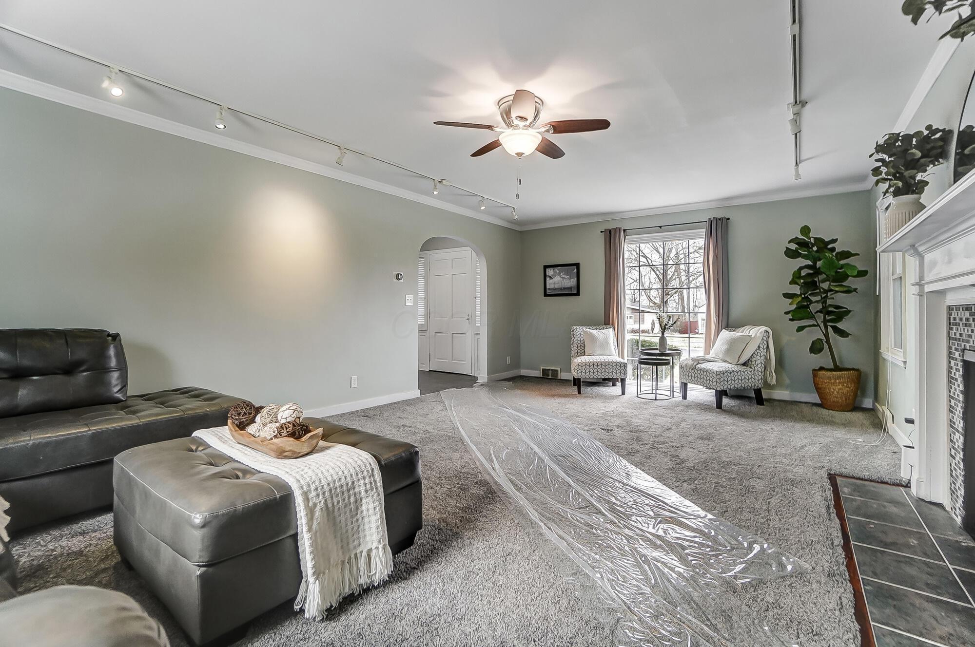 351 N Broadmoor Boulevard, Springfield, Ohio image 9