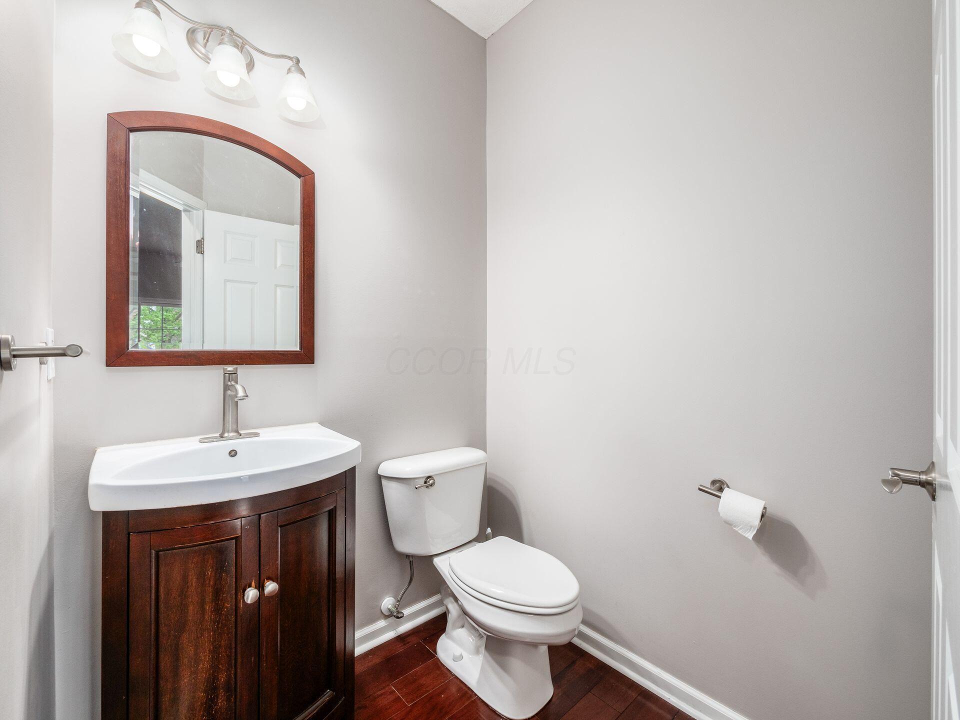 225 Winter Hill Place, Powell, Ohio image 12