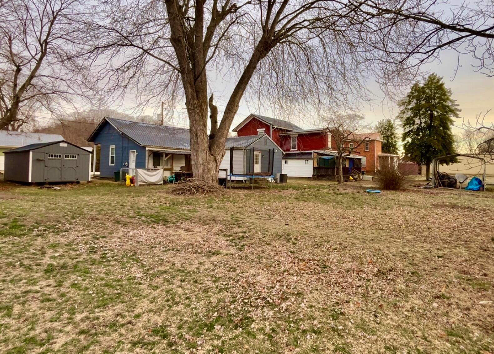 136 S 2nd Avenue, Middleport, Ohio image 4