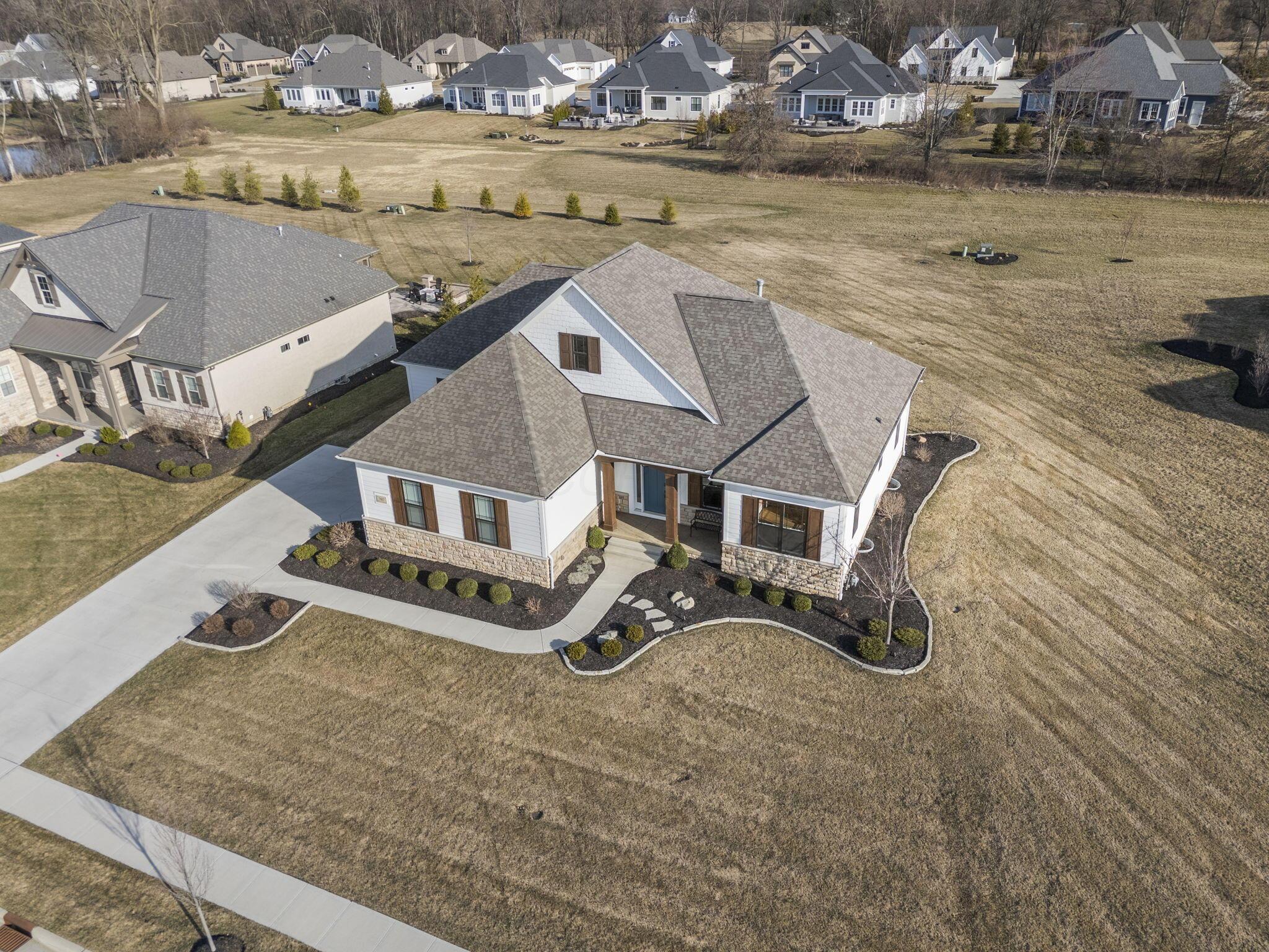 7917 Genova Court, Galena, Ohio image 3