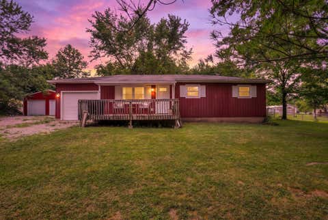 Photo of 2968 Pleasant Drive NE, Lancaster, OH 43130 (MLS # 226028046)