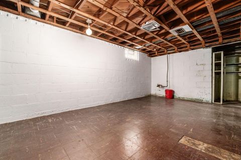 Tiny photo for 1706 Oakwood Avenue, Columbus, OH 43207 (MLS # 225044504)