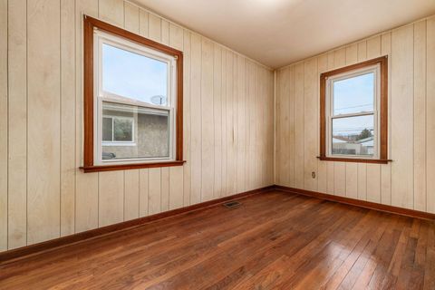 Tiny photo for 1706 Oakwood Avenue, Columbus, OH 43207 (MLS # 225044504)