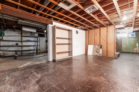 Tiny photo for 1706 Oakwood Avenue, Columbus, OH 43207 (MLS # 225044504)