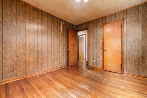 Tiny photo for 1706 Oakwood Avenue, Columbus, OH 43207 (MLS # 225044504)