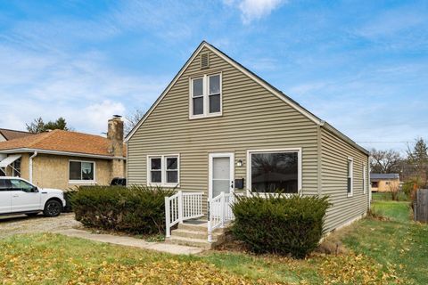 Tiny photo for 1706 Oakwood Avenue, Columbus, OH 43207 (MLS # 225044504)