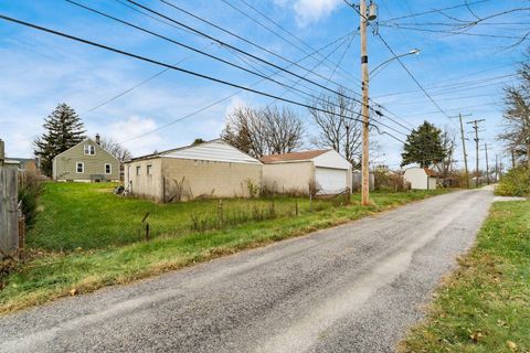 Tiny photo for 1706 Oakwood Avenue, Columbus, OH 43207 (MLS # 225044504)