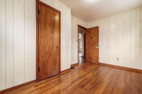 Tiny photo for 1706 Oakwood Avenue, Columbus, OH 43207 (MLS # 225044504)