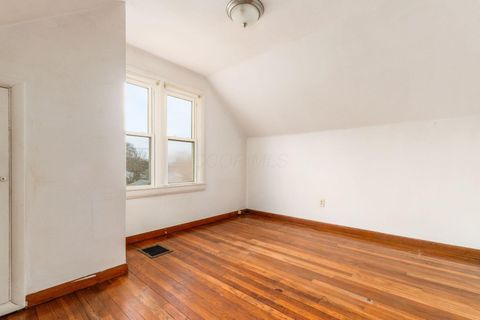 Tiny photo for 1706 Oakwood Avenue, Columbus, OH 43207 (MLS # 225044504)