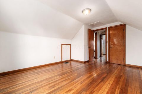 Tiny photo for 1706 Oakwood Avenue, Columbus, OH 43207 (MLS # 225044504)