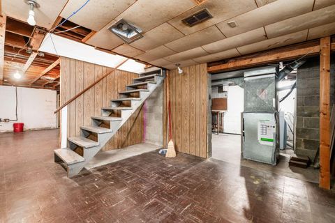 Tiny photo for 1706 Oakwood Avenue, Columbus, OH 43207 (MLS # 225044504)