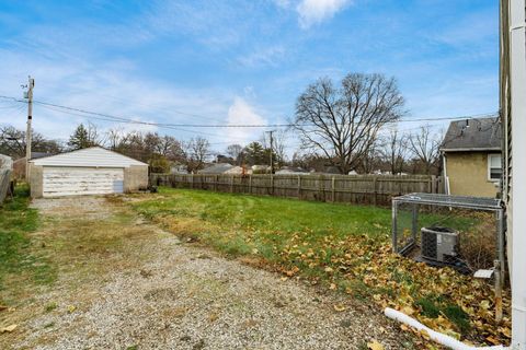 Tiny photo for 1706 Oakwood Avenue, Columbus, OH 43207 (MLS # 225044504)