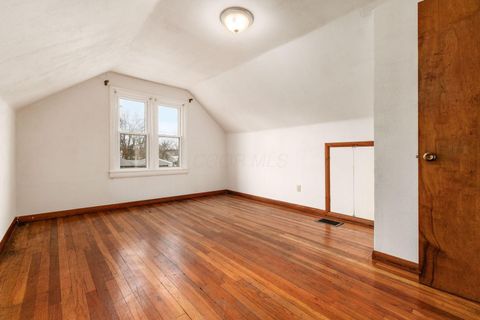 Tiny photo for 1706 Oakwood Avenue, Columbus, OH 43207 (MLS # 225044504)