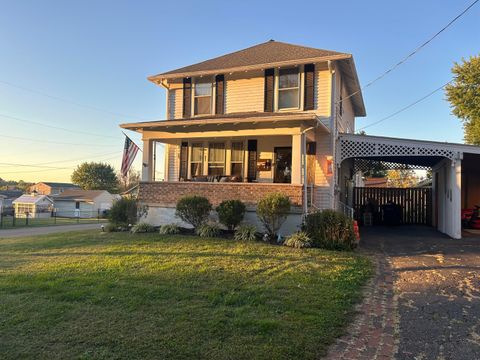 Photo of 435 Westview Drive, Zanesville, OH 43701 (MLS # 226015380)