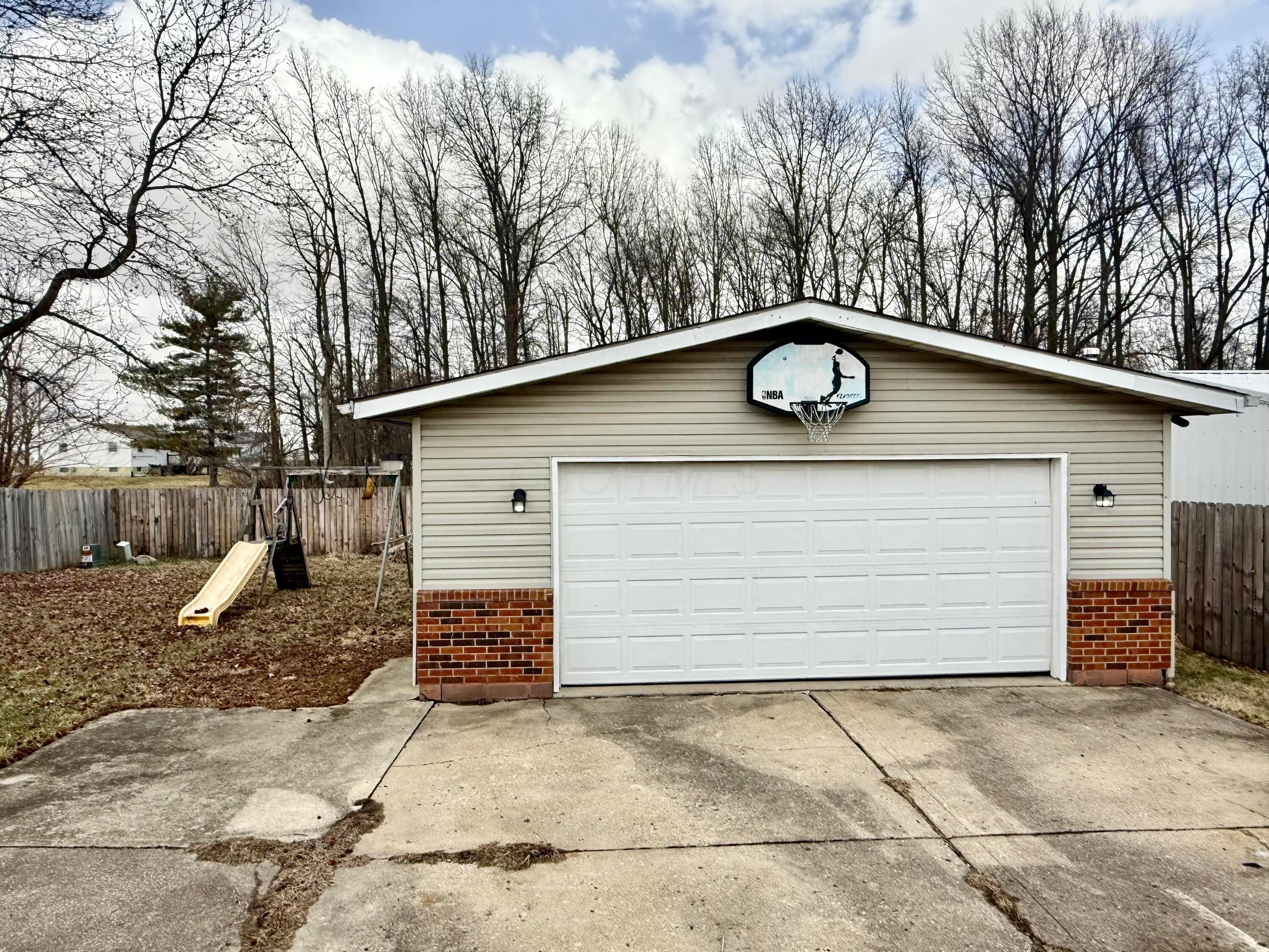 2657 Heidelberg Drive, Lancaster, Ohio image 3