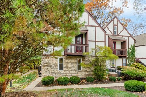 Photo of 1585 Arlington Avenue 1585A #1585A, Columbus, OH 43212 (MLS # 226007977)