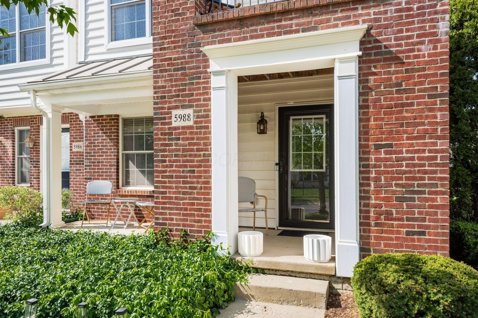 5988 Turnwood Drive #806, Westerville, Ohio image 6