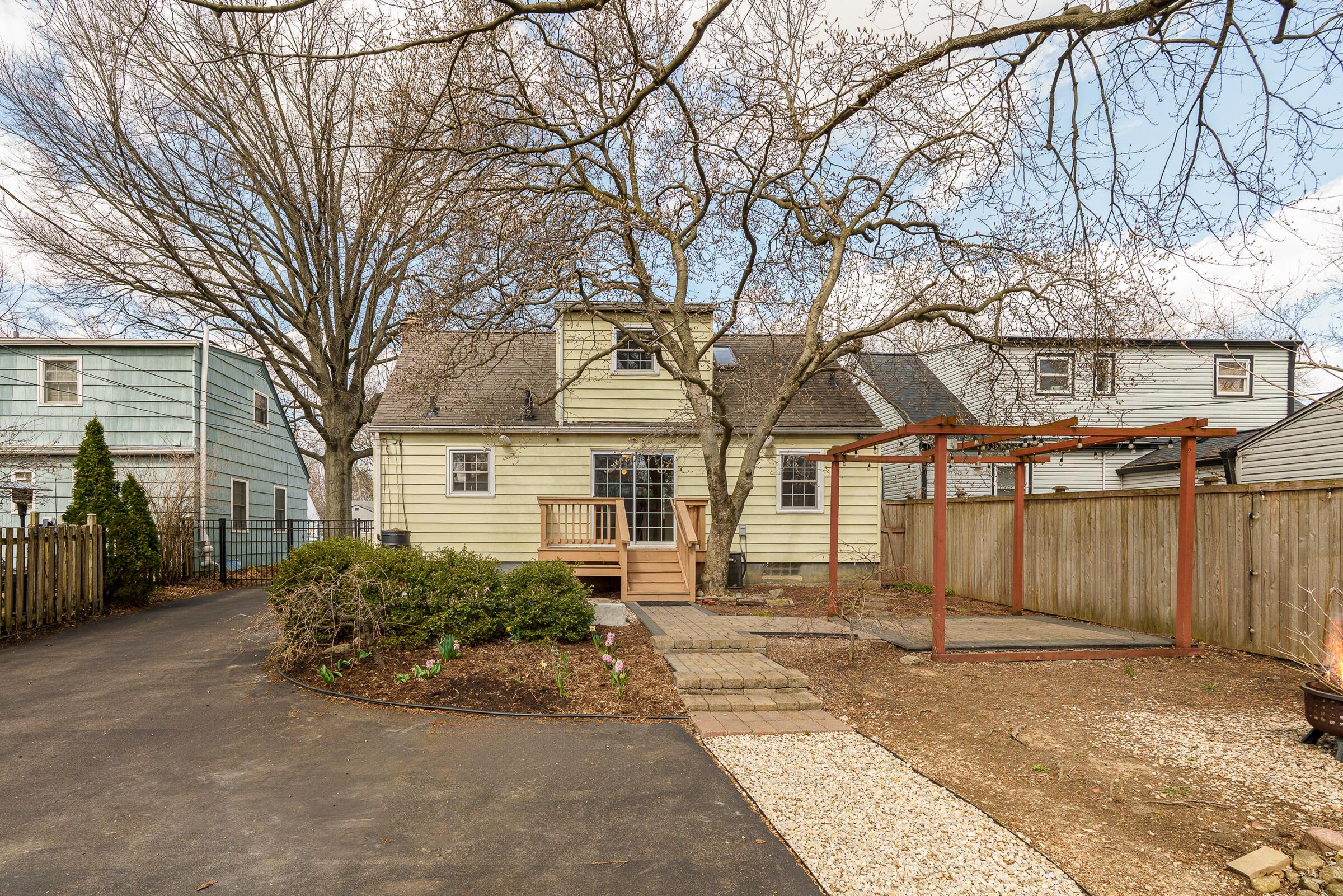 623 E Dominion Boulevard, Columbus, Ohio image 3