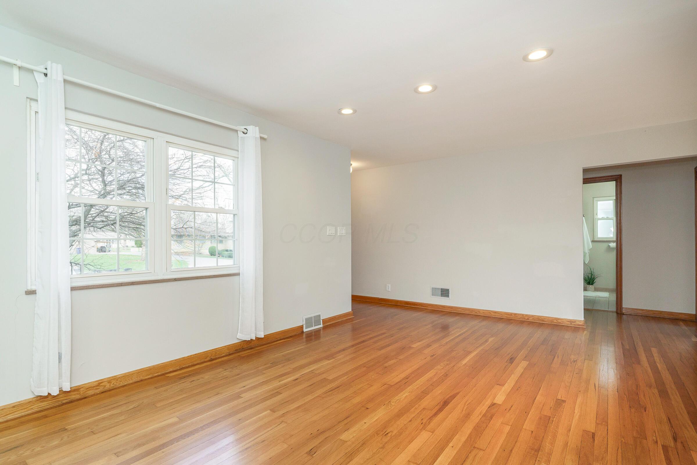 623 E Dominion Boulevard, Columbus, Ohio image 8