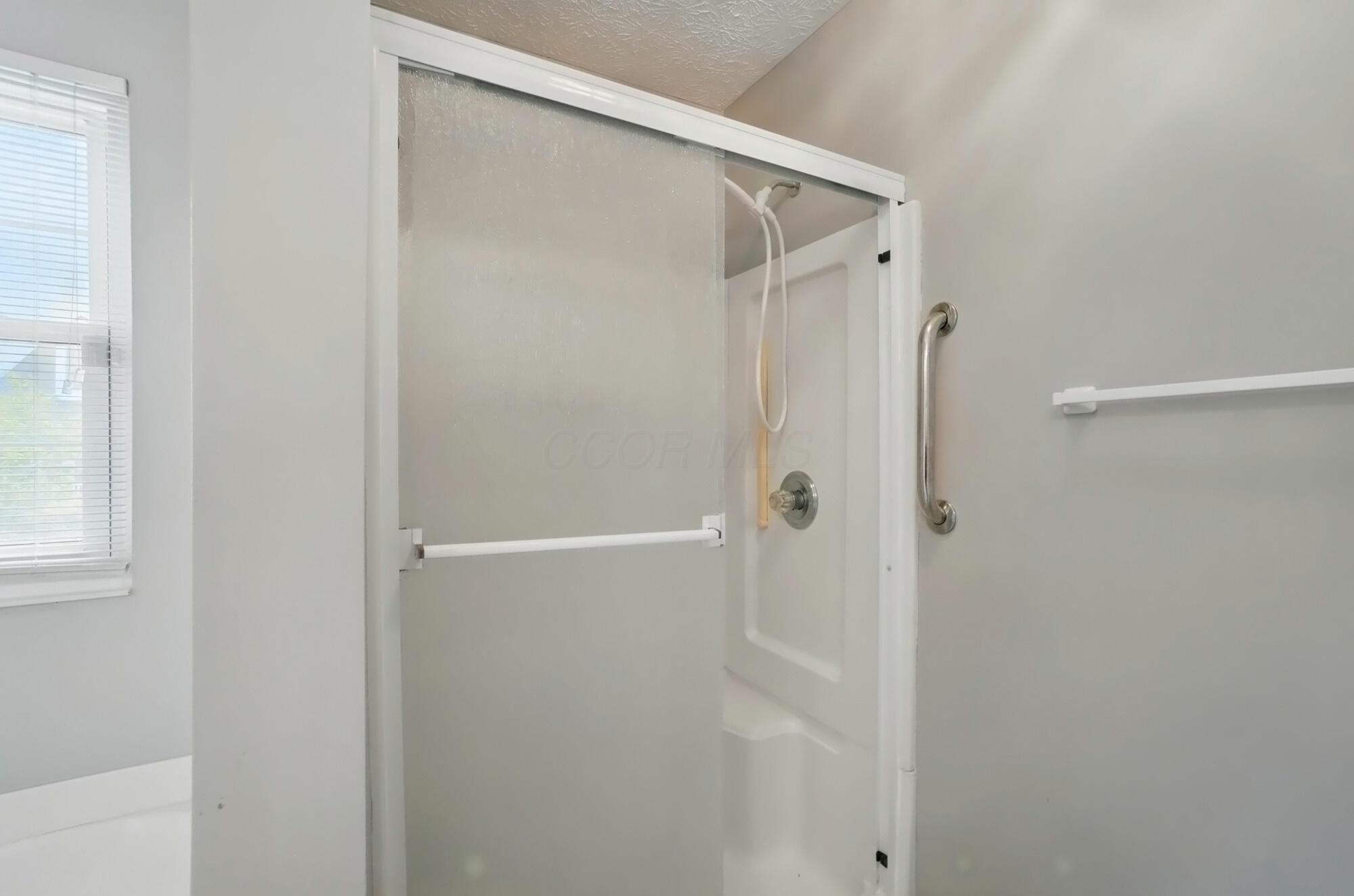4366 Culburn Park Drive, Grove City, Ohio image 30