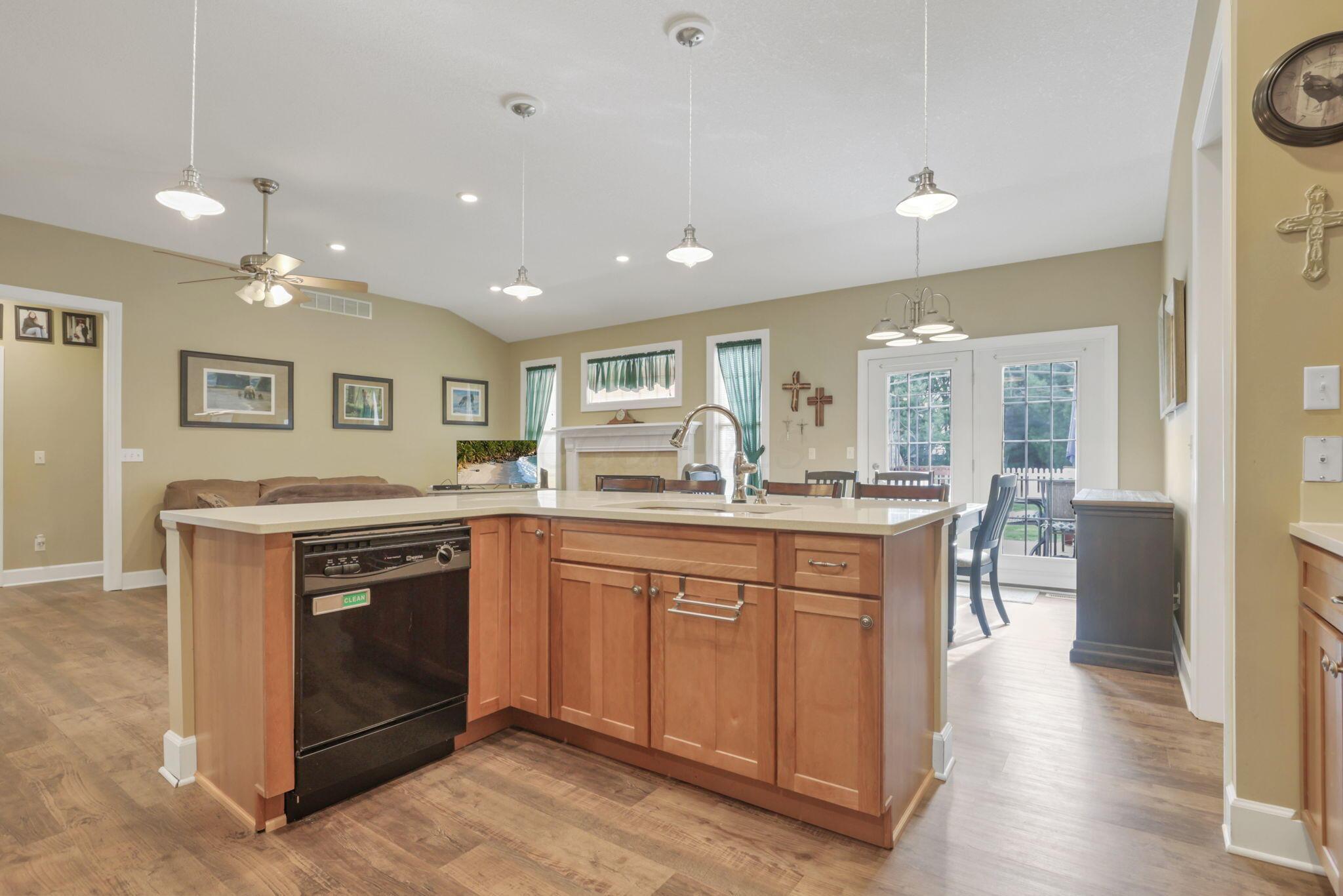 3654 Apple Valley Drive, Howard, Ohio image 16