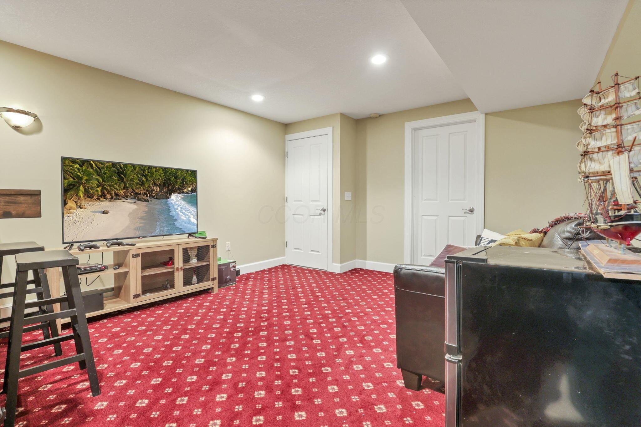 3654 Apple Valley Drive, Howard, Ohio image 41