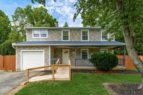Photo of 636 Pickerington Hills Drive, Pickerington, OH 43147 (MLS # 226023758)