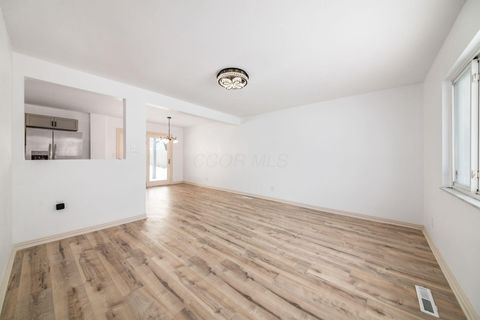 Tiny photo for 5207 Kornwal Drive, Columbus, OH 43232 (MLS # 226002868)