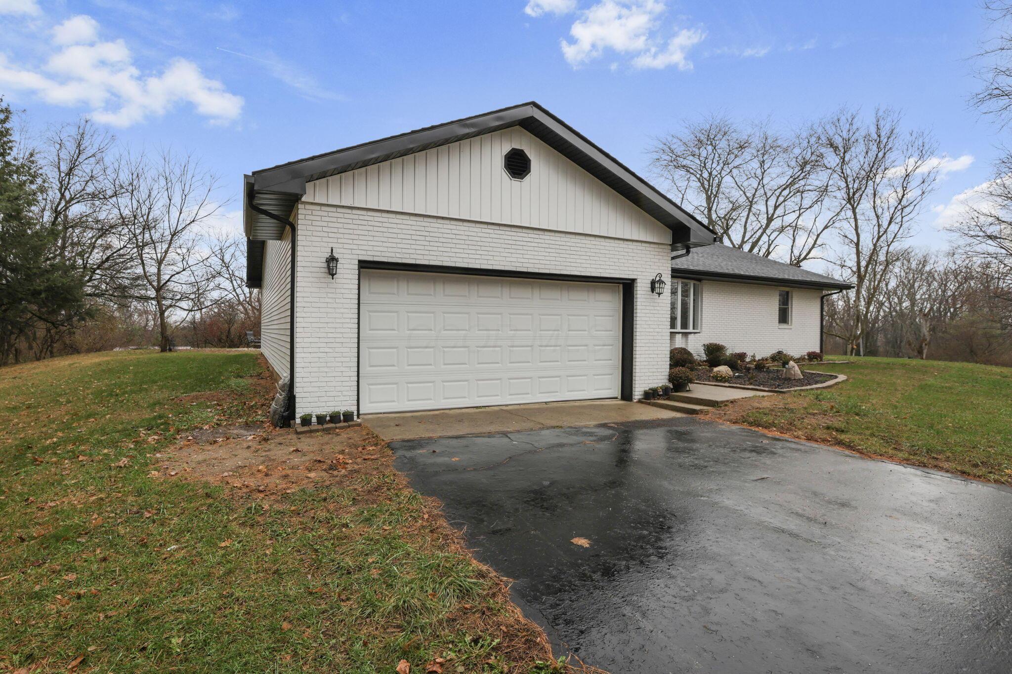 26555 Shoemaker Road, Circleville, Ohio image 3