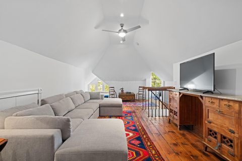 Tiny photo for 834 Wilson Avenue, Columbus, OH 43206 (MLS # 225037598)