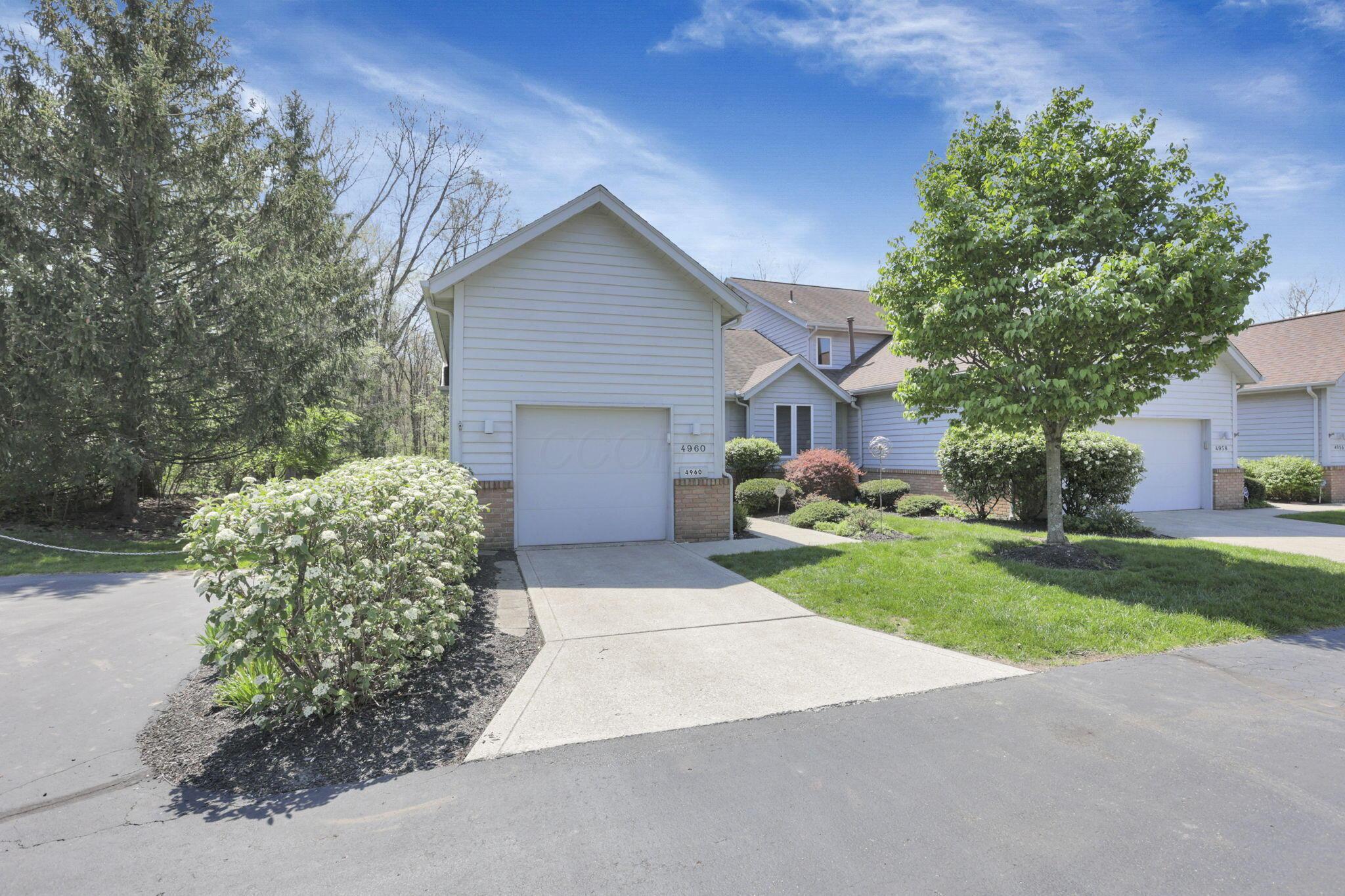 4960 Blendon Pond Drive, Westerville, Ohio image 2