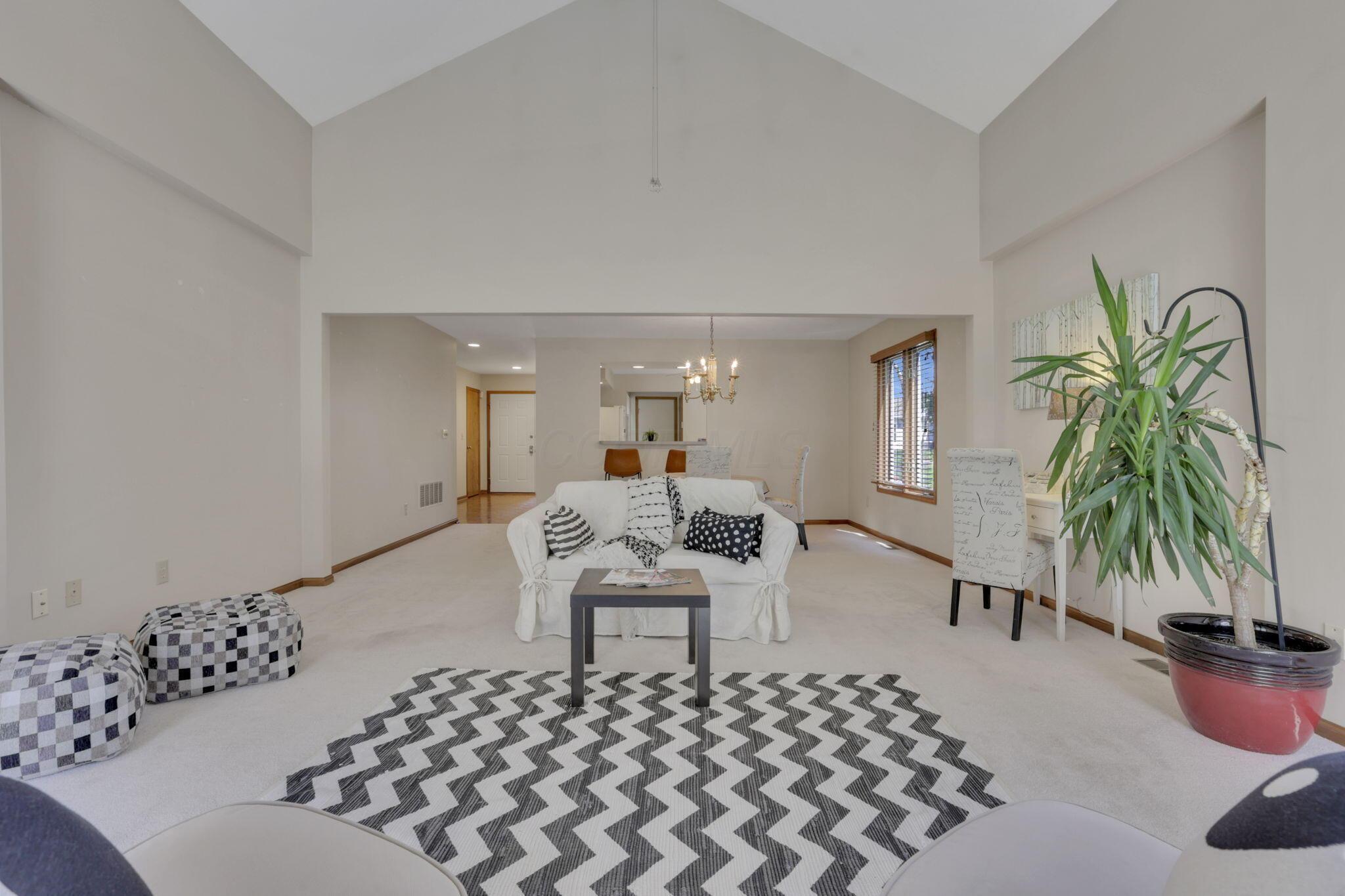 4960 Blendon Pond Drive, Westerville, Ohio image 11