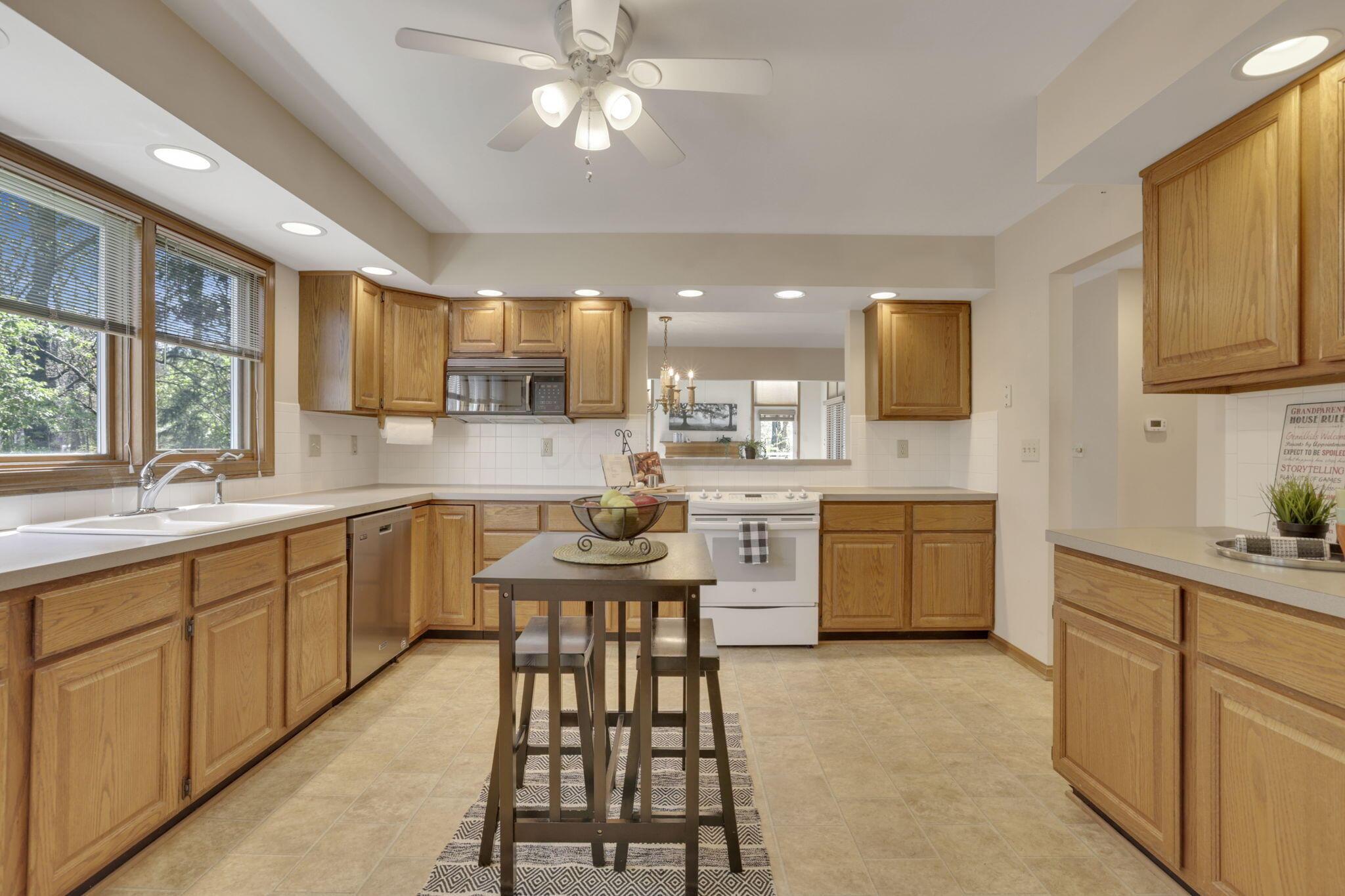 4960 Blendon Pond Drive, Westerville, Ohio image 21