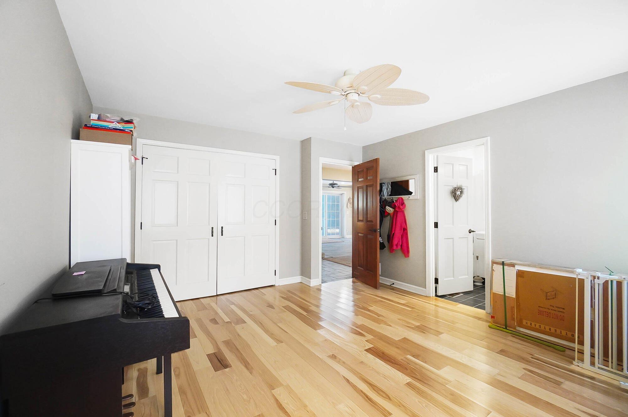 8220 Dublin Road, Delaware, Ohio image 32