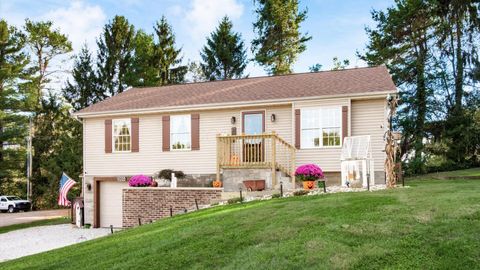 Tiny photo for 209 Fancy Street, Somerset, OH 43783 (MLS # 225038933)