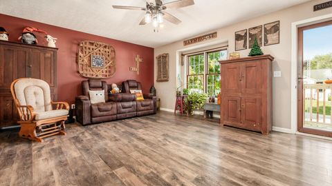 Tiny photo for 209 Fancy Street, Somerset, OH 43783 (MLS # 225038933)