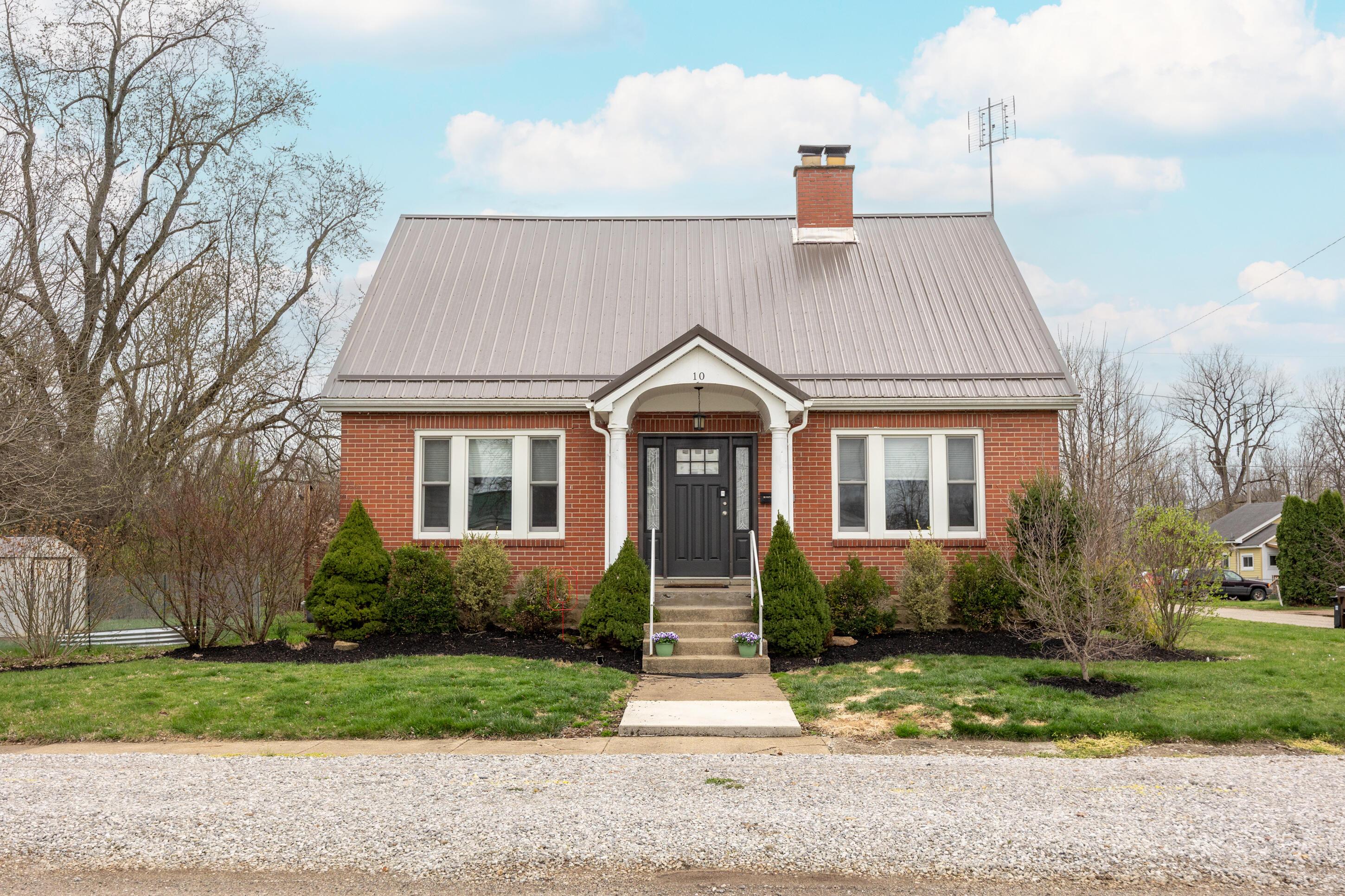 10 Maplewood Avenue, Mount Vernon, Ohio image 1