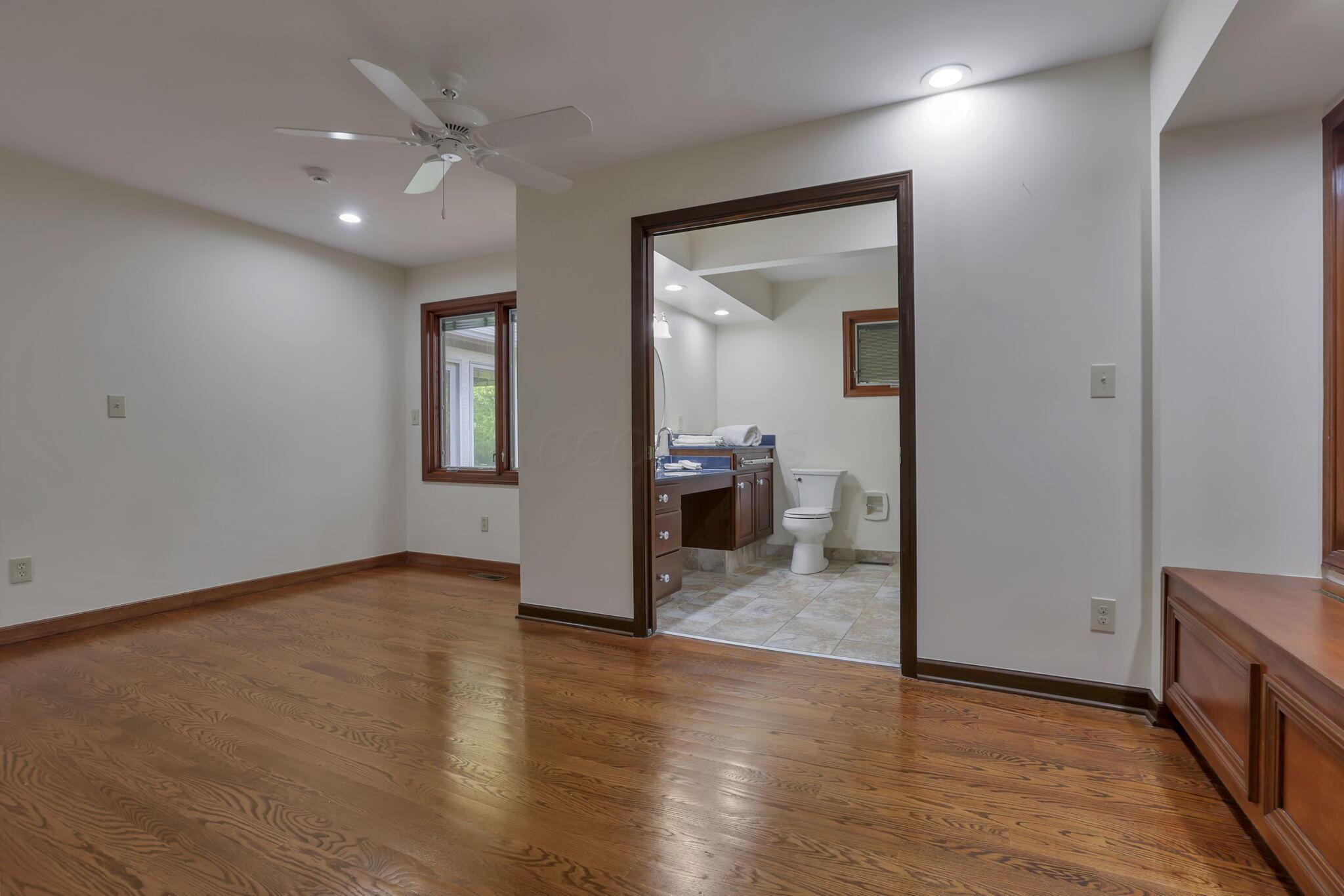 Westerville, Ohio 43081, United States, 4 Bedrooms Bedrooms, ,4 BathroomsBathrooms,Residential,Contingent,154374