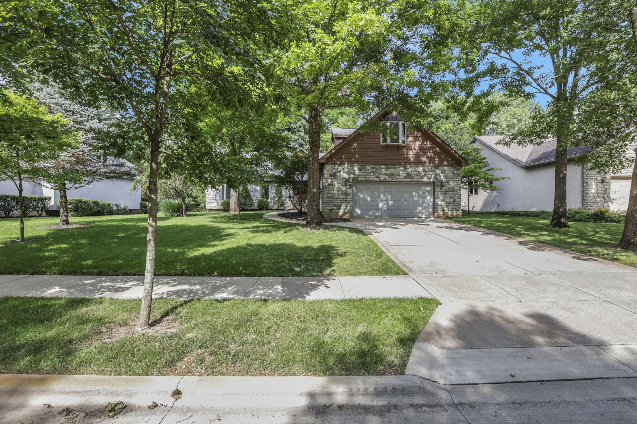 Westerville, Ohio 43081, United States, 4 Bedrooms Bedrooms, ,4 BathroomsBathrooms,Residential,Contingent,154374