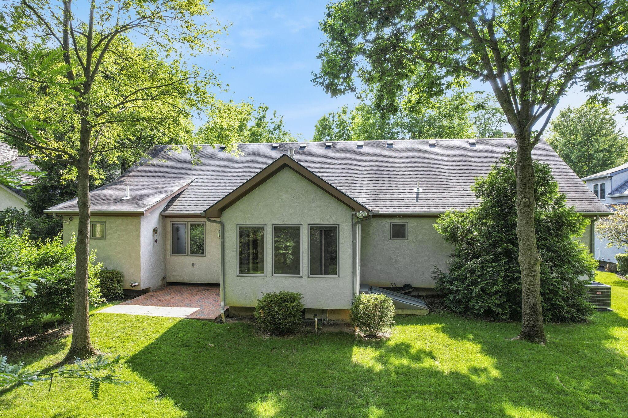 Westerville, Ohio 43081, United States, 4 Bedrooms Bedrooms, ,4 BathroomsBathrooms,Residential,Contingent,154374