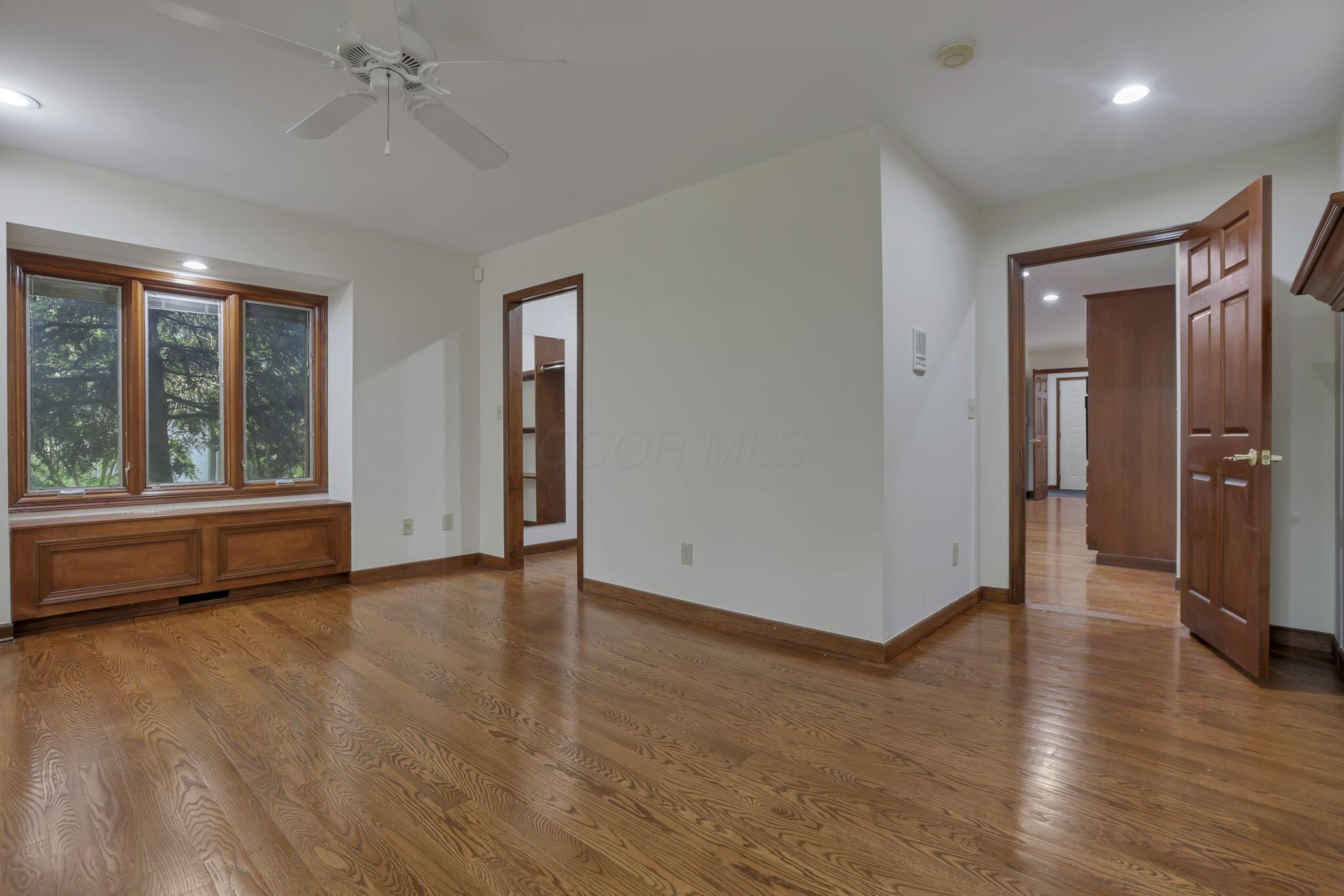 Westerville, Ohio 43081, United States, 4 Bedrooms Bedrooms, ,4 BathroomsBathrooms,Residential,Contingent,154374