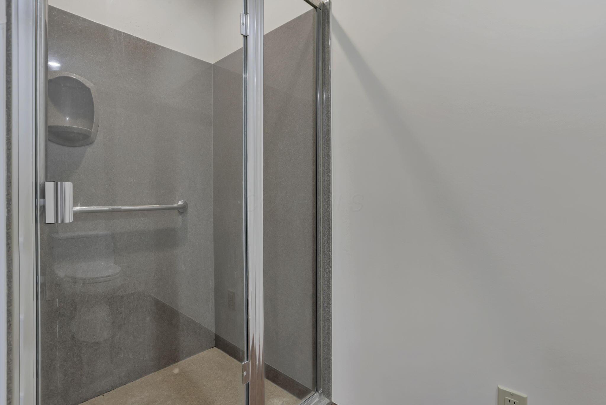 Westerville, Ohio 43081, United States, 4 Bedrooms Bedrooms, ,4 BathroomsBathrooms,Residential,Contingent,154374